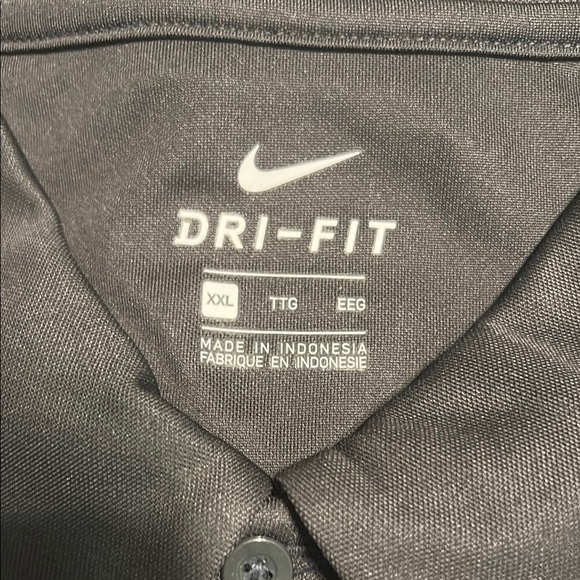 Nike Men's Dri-FIT Polo Shirt - Black and Gray Bundle of two shirts - Picture 6 of 7